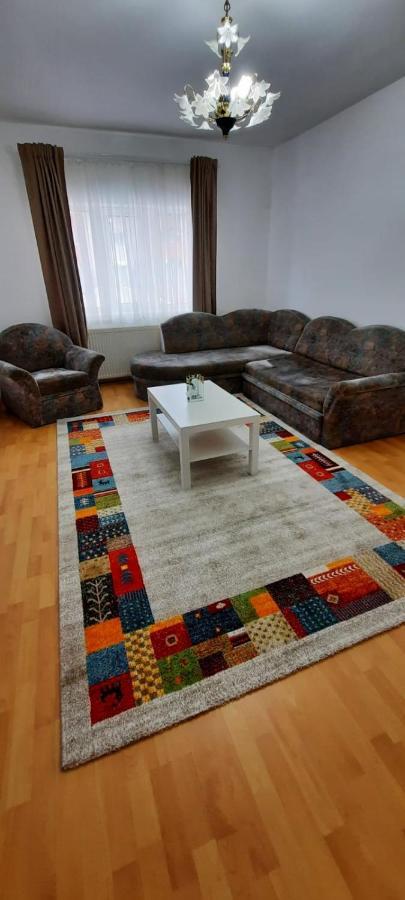 Apartament Happynest Предял Екстер'єр фото